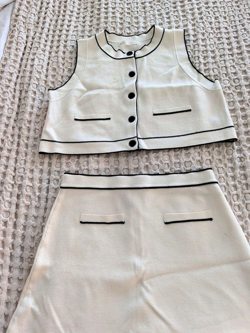 Oak + Fort Button Up Sweater Vest and Knit Mini Skirt Set Cream Size Medium